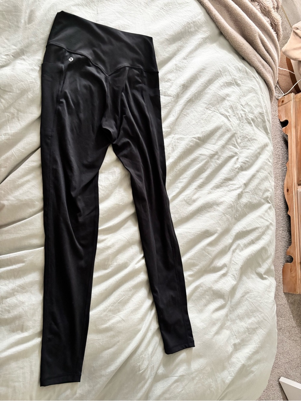 POPFLEX Black Criss Cross Leggings - Picture 4 of 7